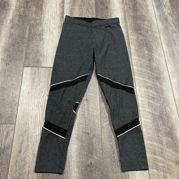 VS Grey Mesh Leggings - Picture 7 of 10